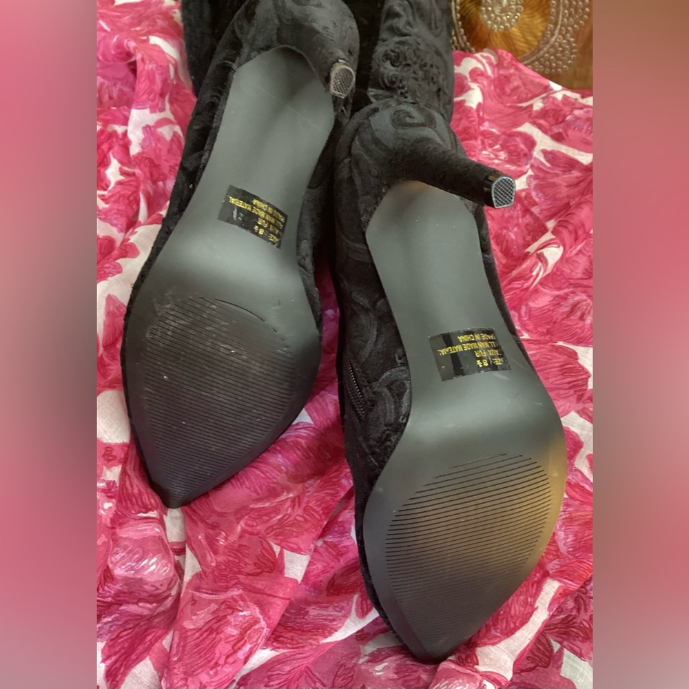 NWOT Qupid Black Textured Heeled Boots 8.5 - Picture 14 of 16